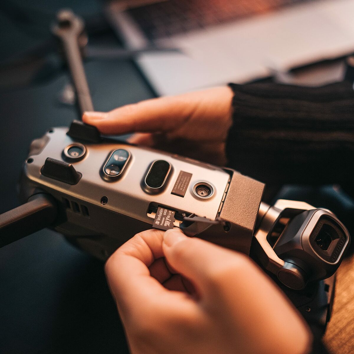 Obrazek Micro SD Memory Card with Adaptor Verbatim 44087