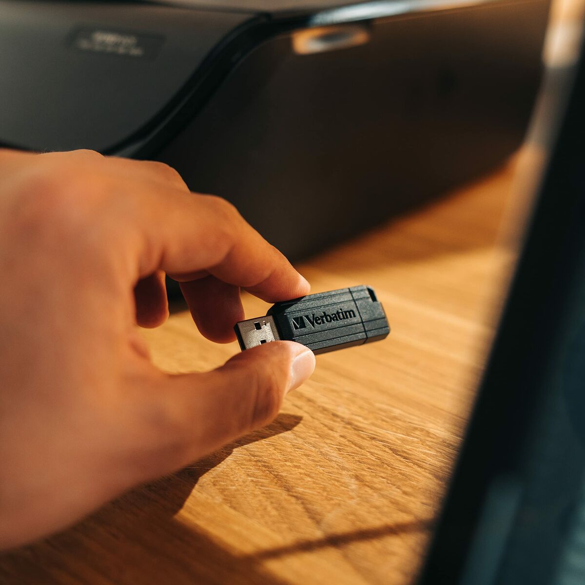 Picture of USB stick Verbatim 49065 Black 64 GB