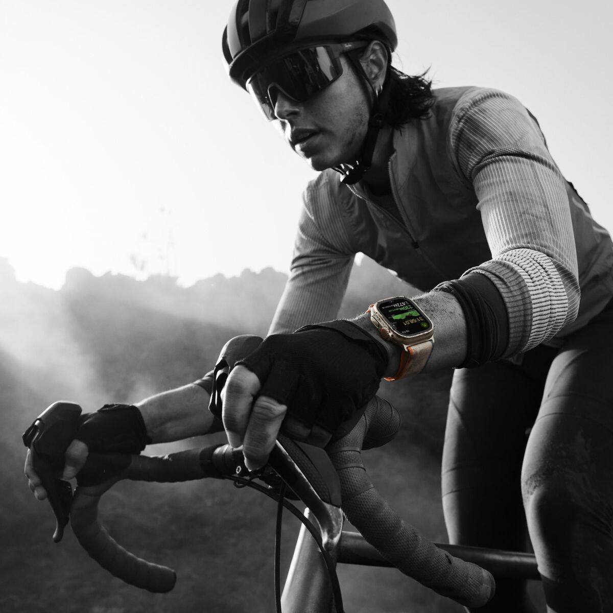 Afbeeldingen van Smartwatch Apple MRF63FD/A Titanium 49 mm