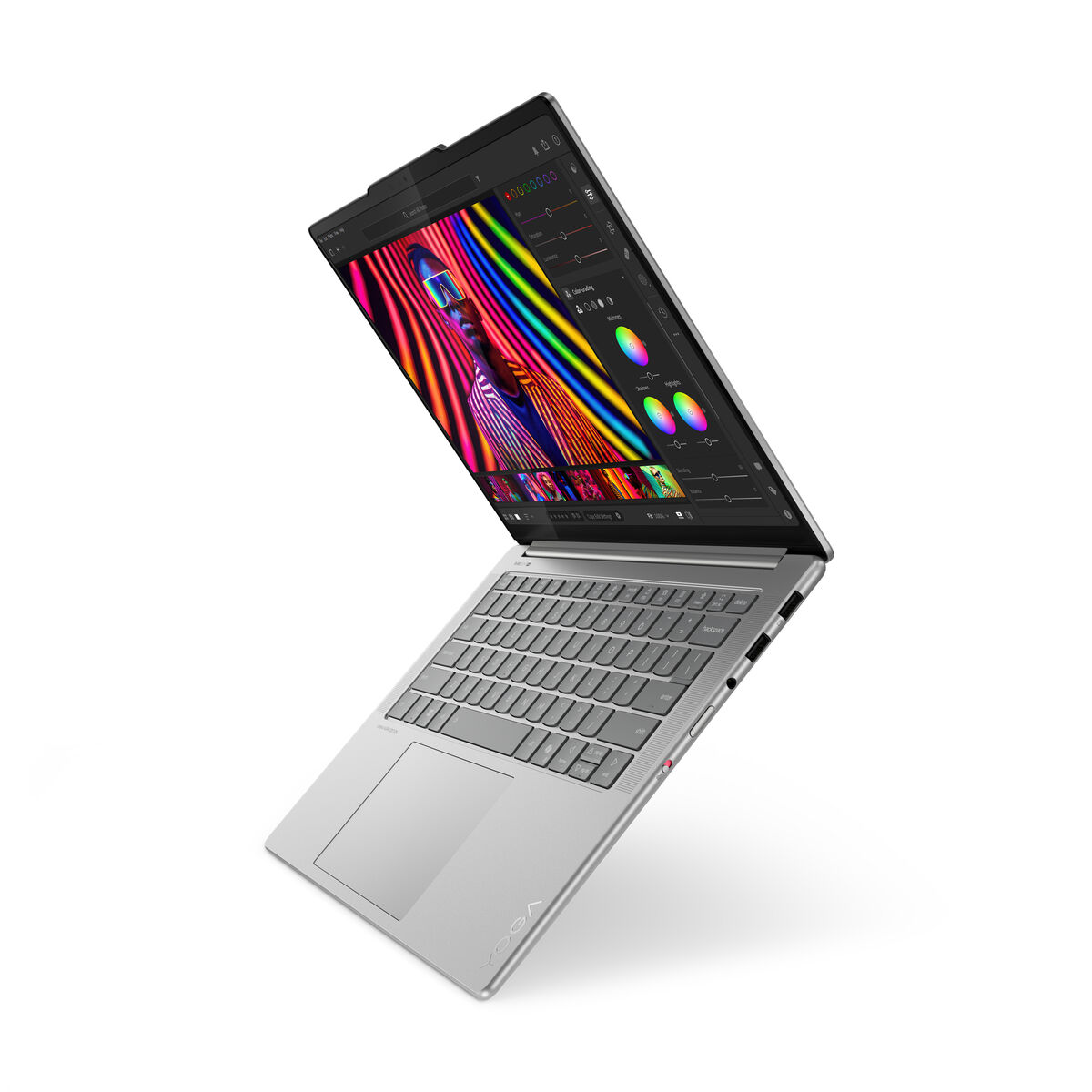 Afbeeldingen van Laptop Lenovo 83KF000SSP 14,5" 1 TB SSD Spanish Qwerty
