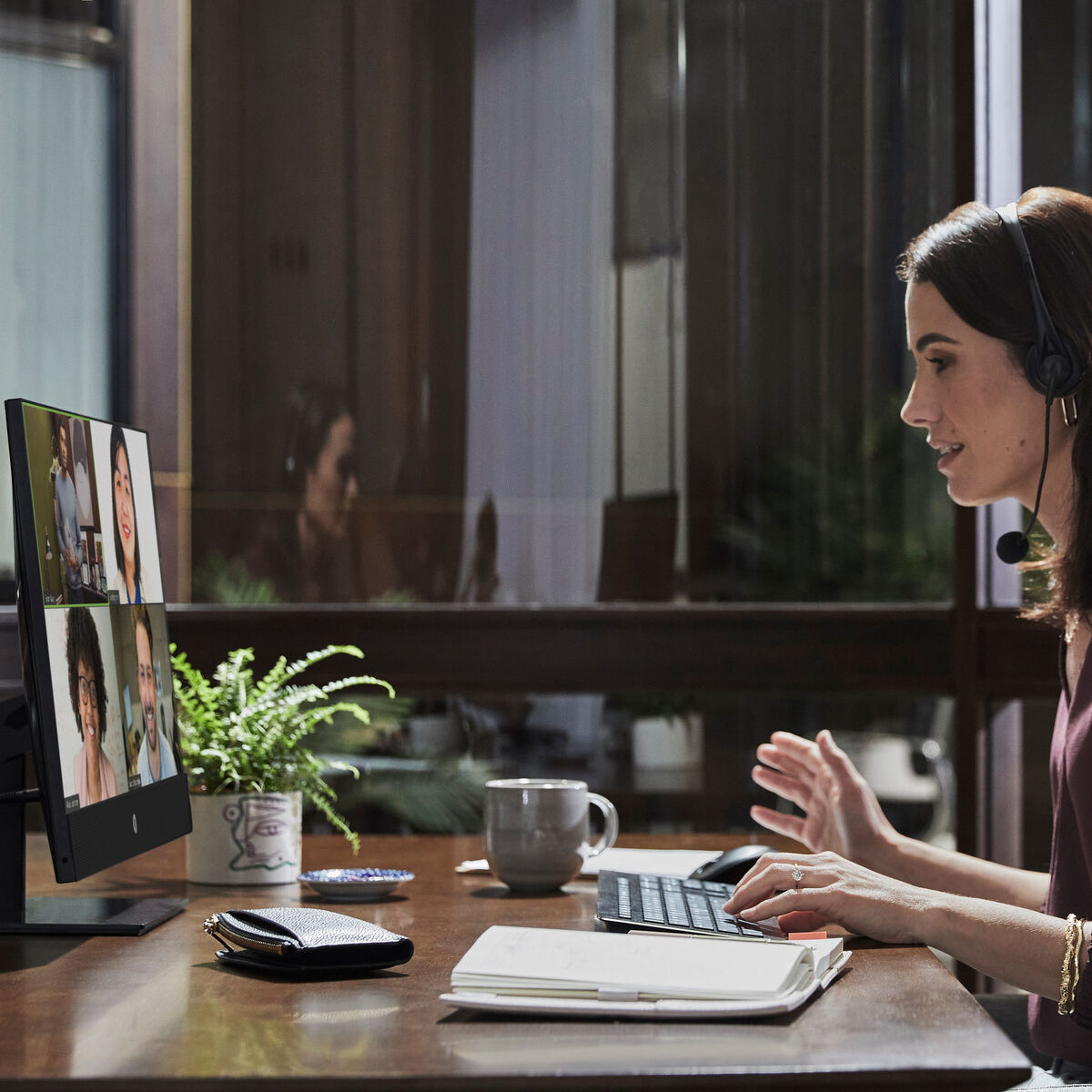 Bild von All in One HP B70YMAT#ABE 23,8" 16 GB RAM 16 GB 512 GB SSD Intel Core i5-14500T