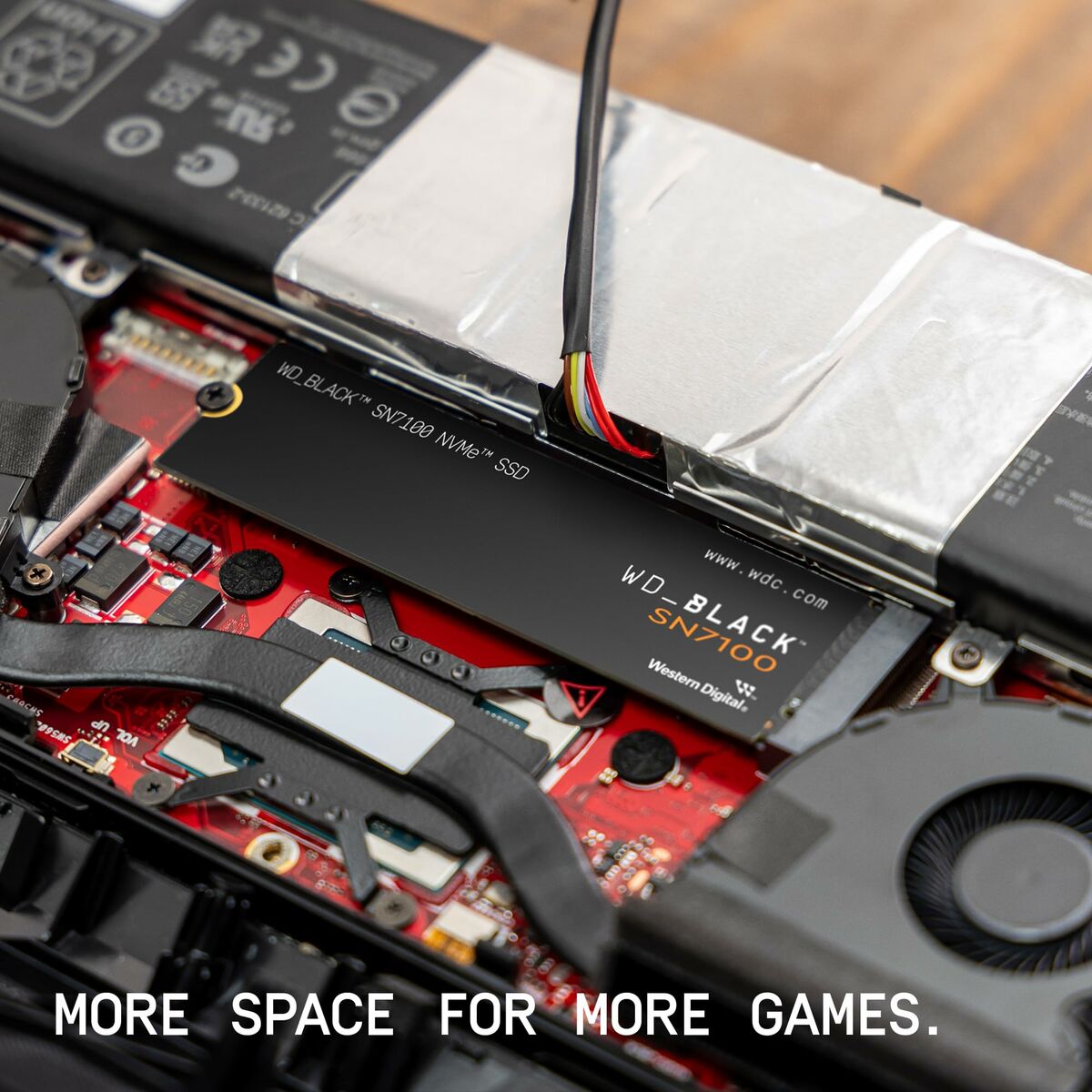 Afbeeldingen van Hard Drive Western Digital WDS400T4X0E 4 TB SSD