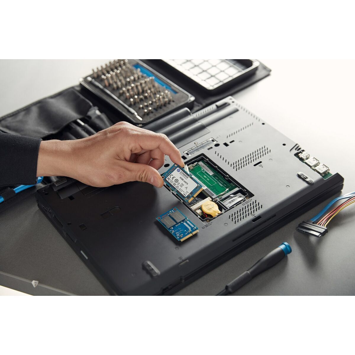 Bild von Hard Drive Kingston KC600 256 GB 256 GB SSD