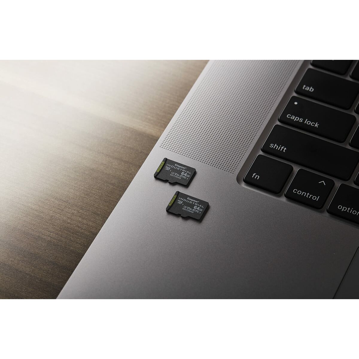 Immagine di Micro SD Memory Card with Adaptor Kingston Industrial