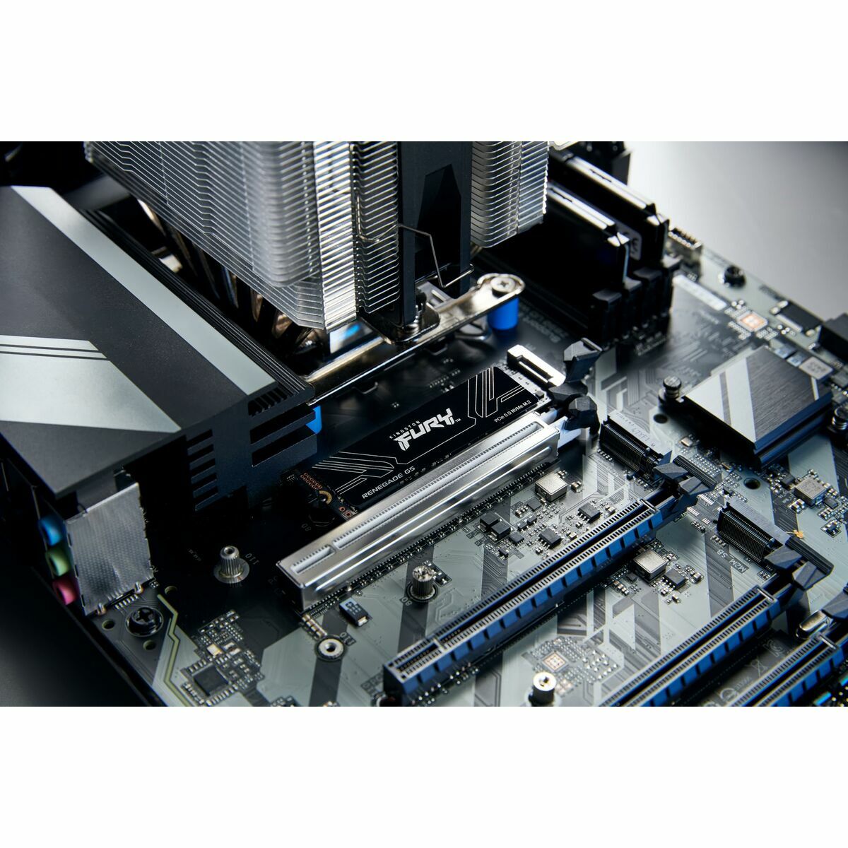 Kép Hard Drive Kingston SFYR2S/4T0 4 TB SSD