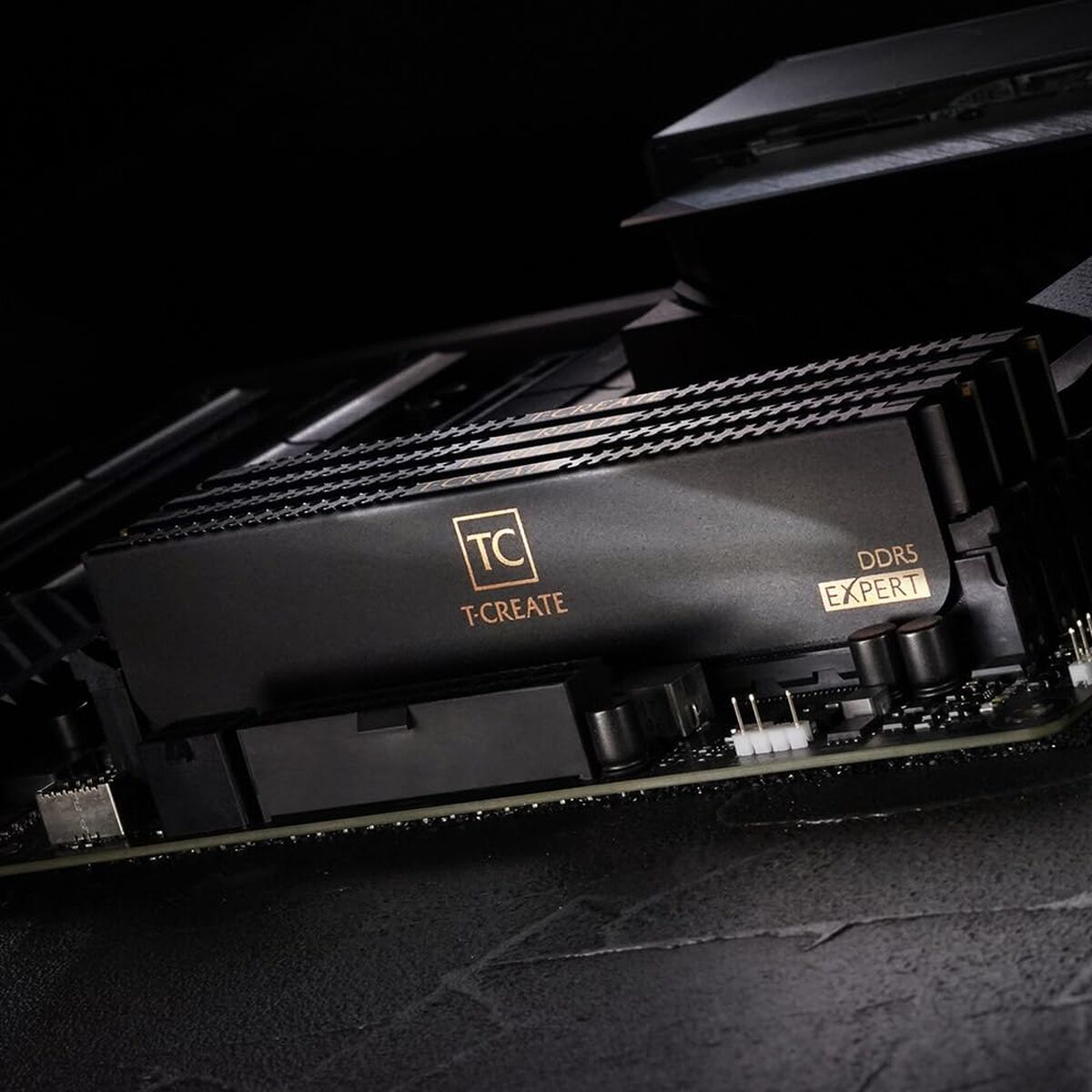 Picture of RAM Memory Team Group CTCED548G7200HC34ADC01 48 GB DDR5 7200 MHZ cl34