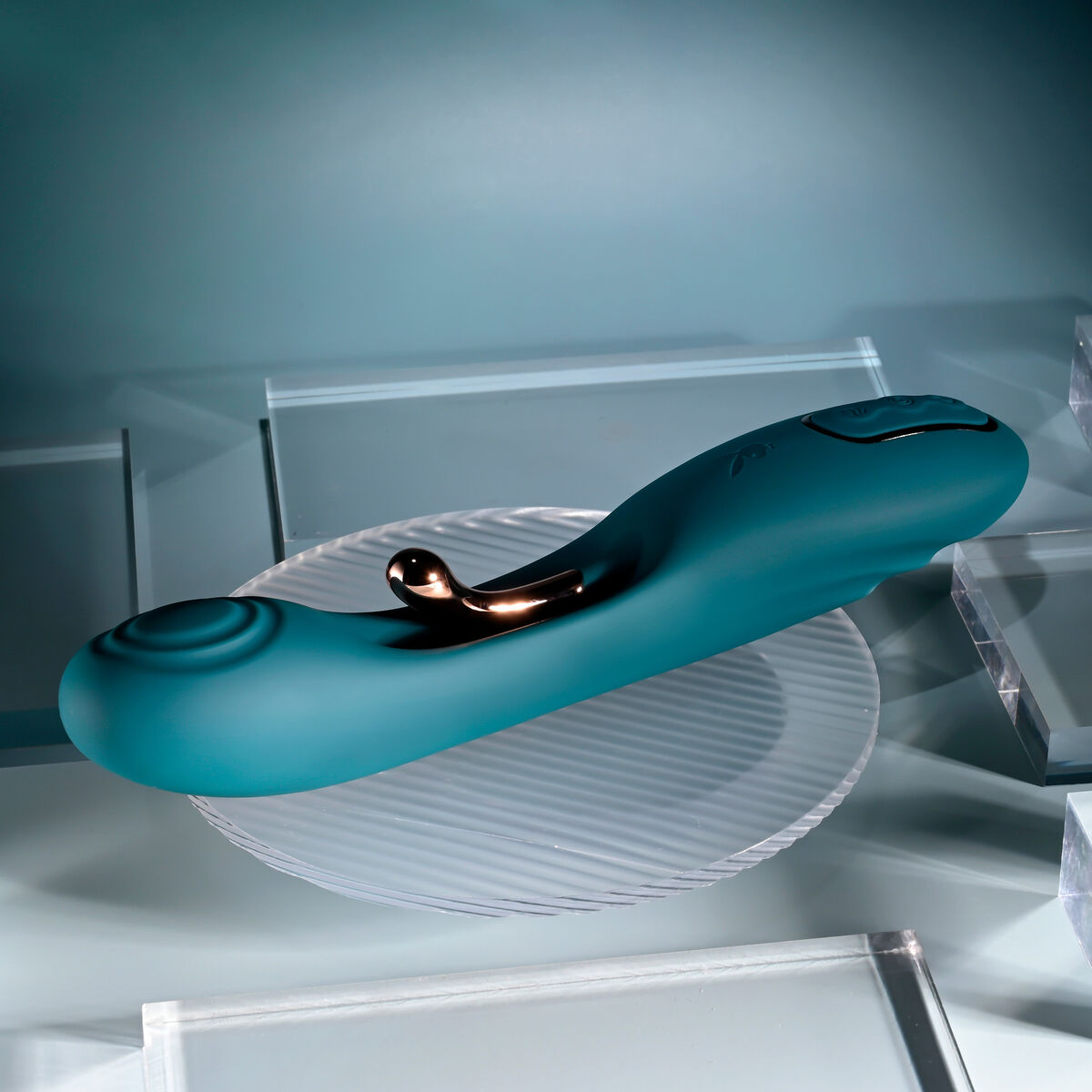 Vibrátor pro dvojici Dual Stimulation Evolved Playboy Zelená