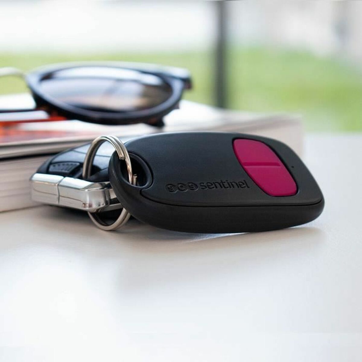 Afbeeldingen van Universal Remote Control SCS SENTINEL SimplyControl Black Fuchsia 40 m