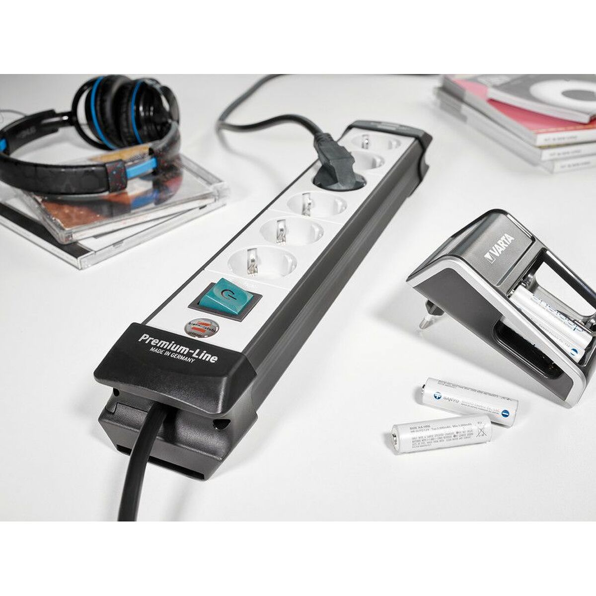 Afbeeldingen van 4-socket plugboard with power switch Brennenstuhl Premium-Line 3600 W (1,8 m)