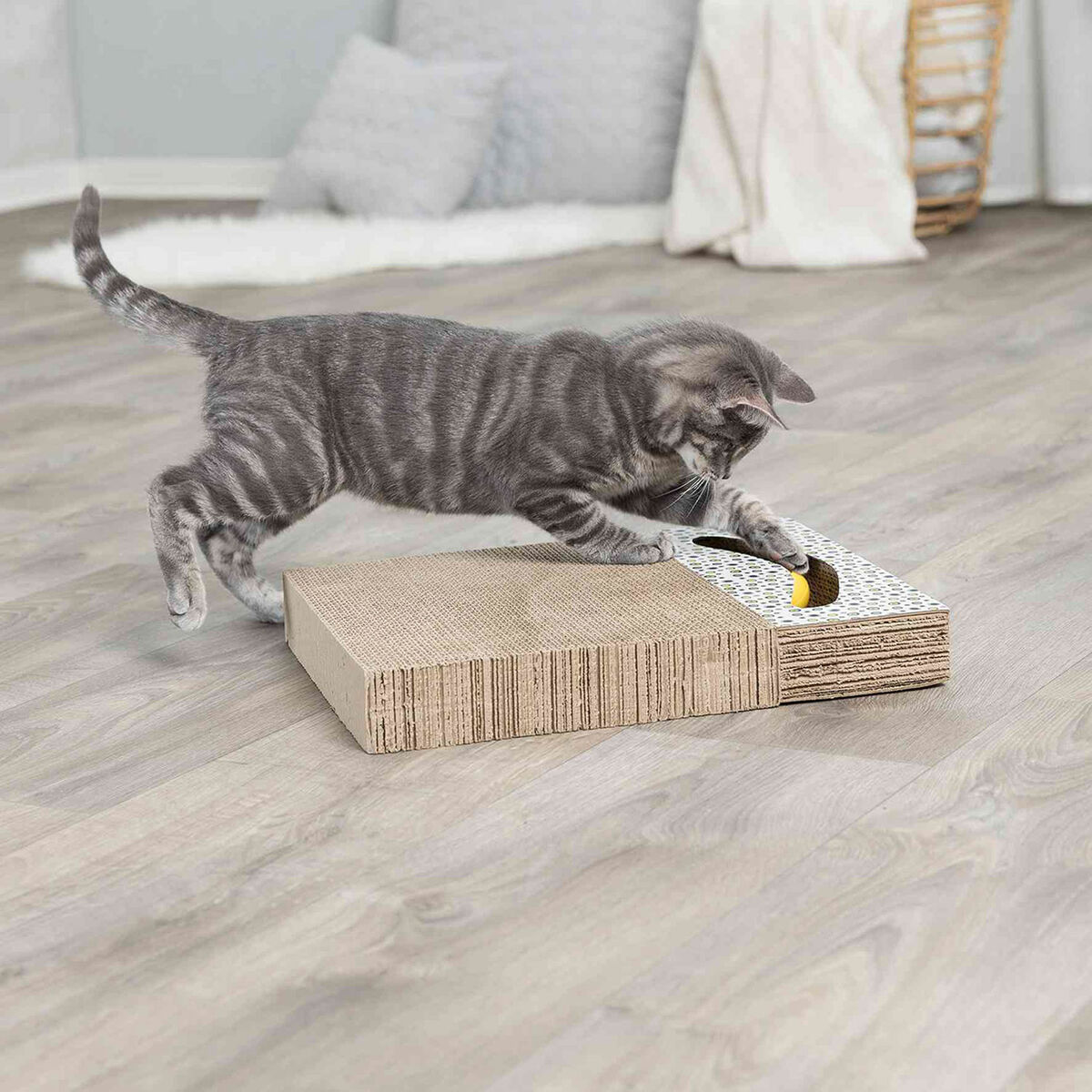 Scratching Post for Cats Trixie White Plastic 38 × 30 cm, view 2