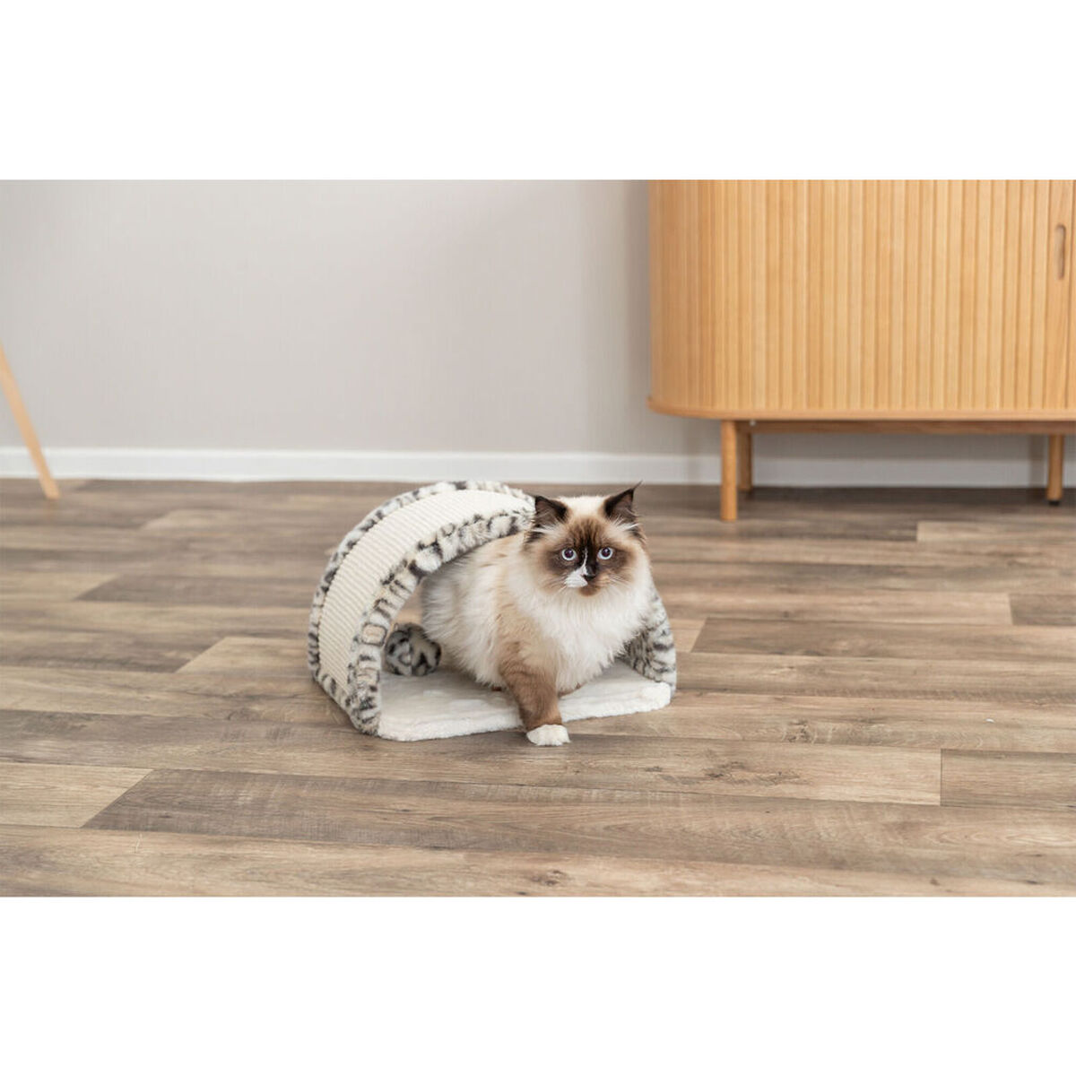 Scratching Post for Cats Trixie Leo Cream 25 cm, view 5