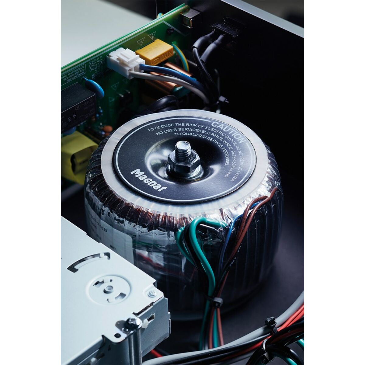 Image secondaire de Amplificateur Magnat MC 400