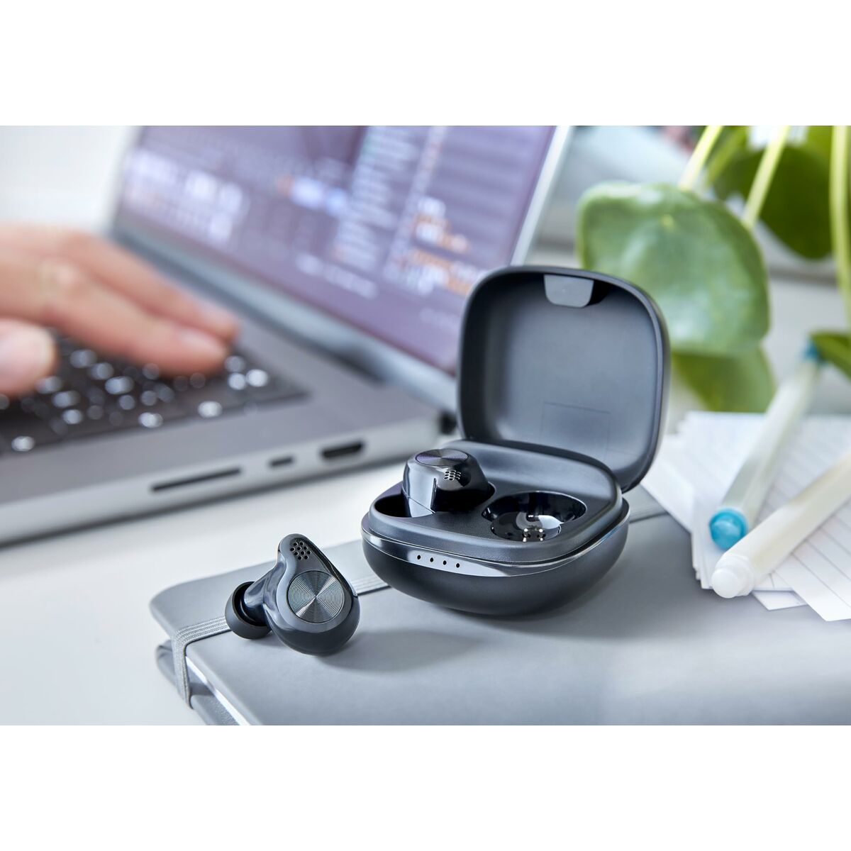 Headphones INTENSO 3720200 Black