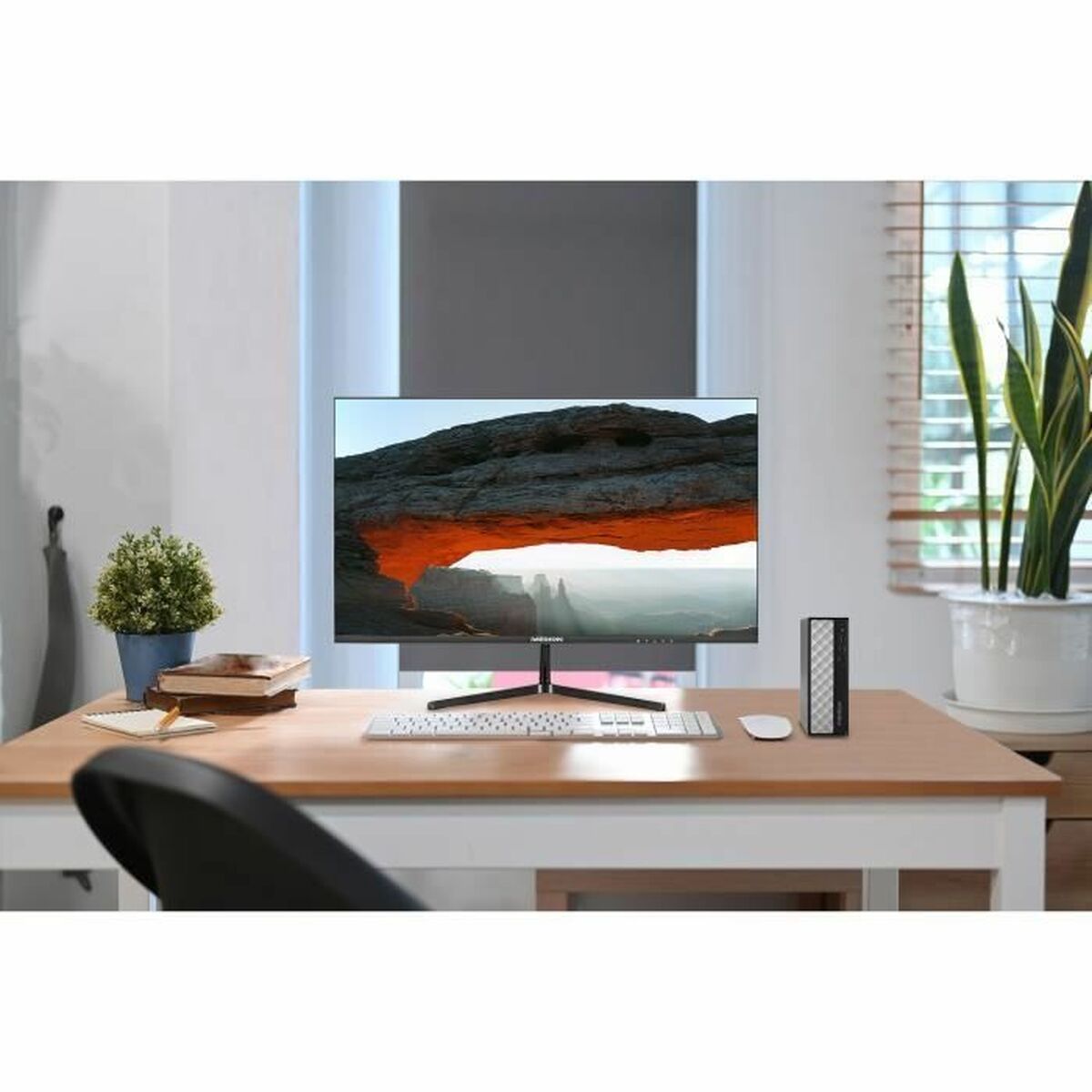 Afbeeldingen van Desktop PC Medion 10025291 i5-12450H 16 GB RAM 32 GB RAM 512 GB SSD