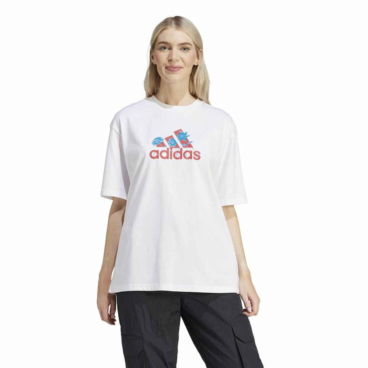 Image secondaire de T-shirt à manches courtes femme Adidas Flower Badge of Sports Gt