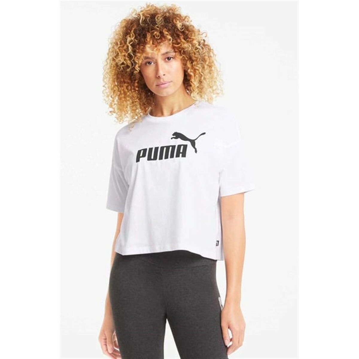 Image secondaire de T-shirt à manches courtes femme Puma ESS Cropped No. 1 Logo Relaxed Tee C/O 684972 02 Blanc