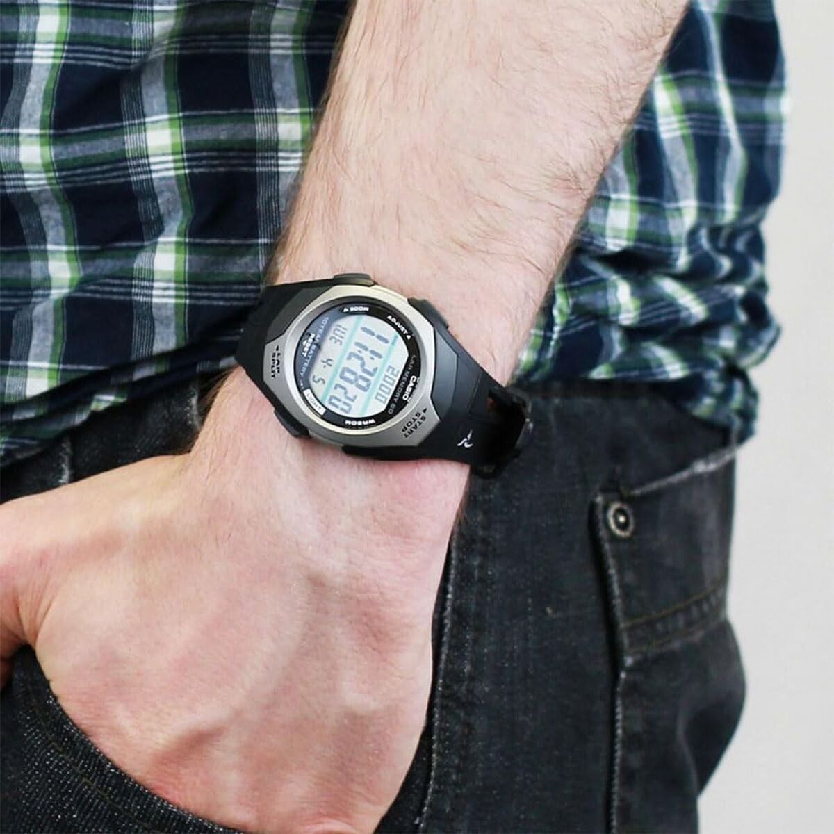 Zegarek Męski Casio STR-300C-1VEF