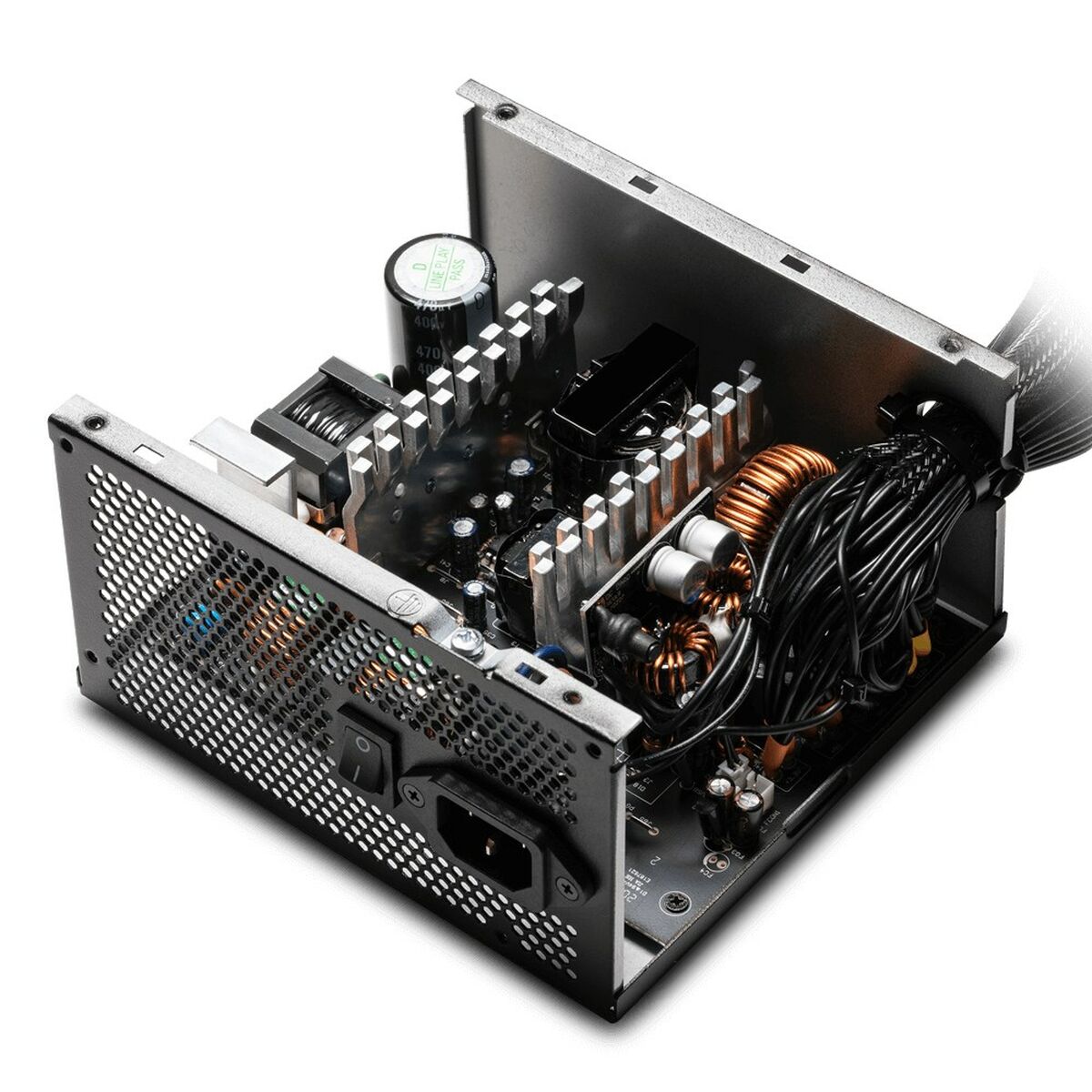 Afbeeldingen van Power supply XPG 75260122 ATX 550 W 80 Plus Bronze RoHS