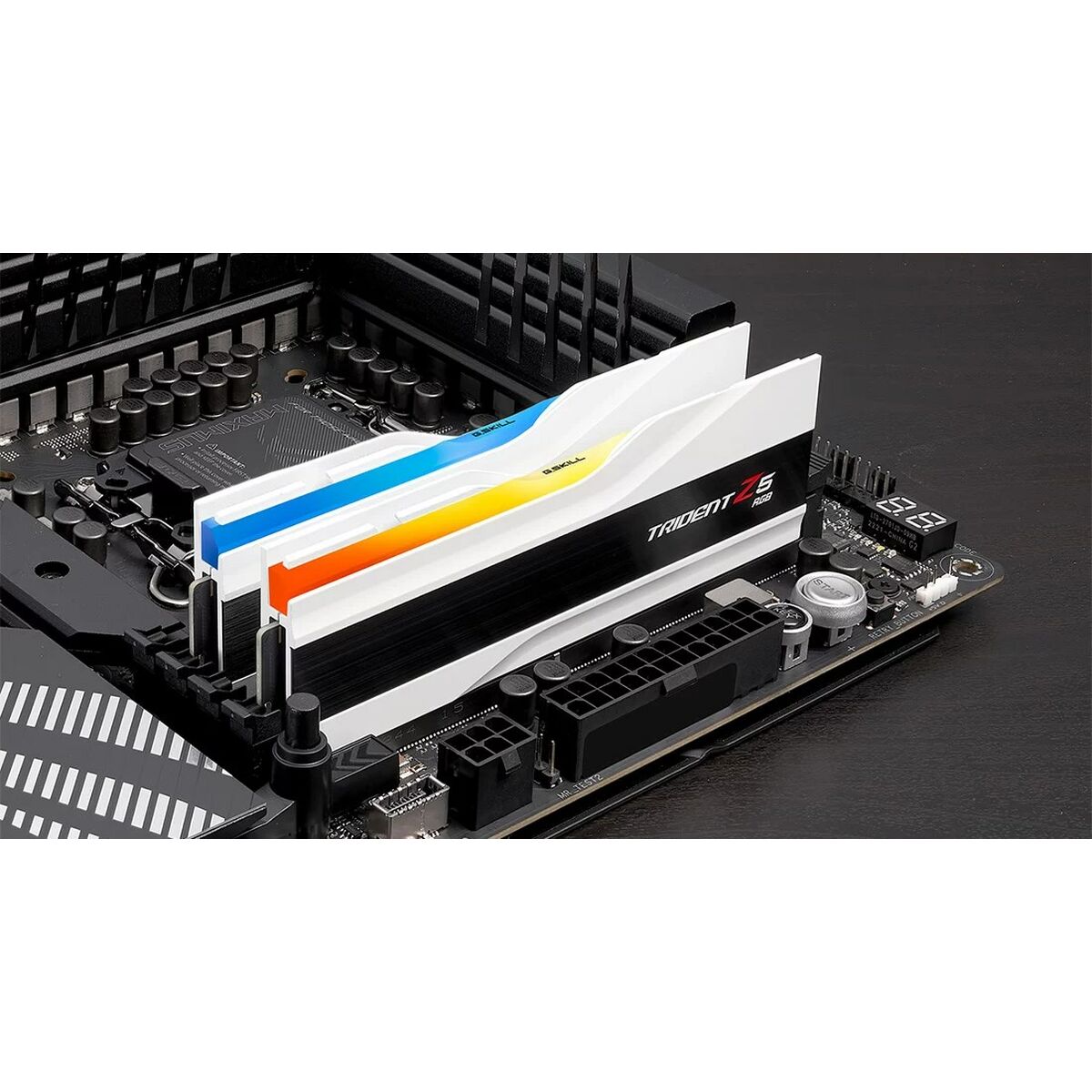 Afbeeldingen van RAM Memory GSKILL F5-6000J3636F32GX2-TZ5RW 64 GB DDR5 6000 MHz CL36
