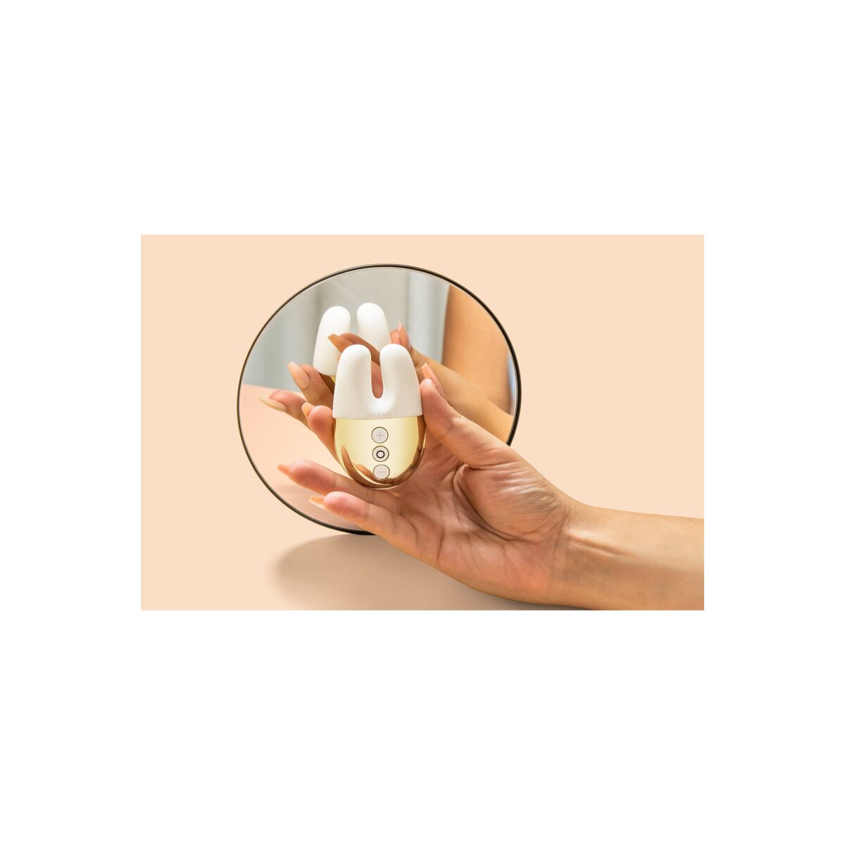 Vibrátor pro dvojici Dual Stimulation Le Wand Bílý