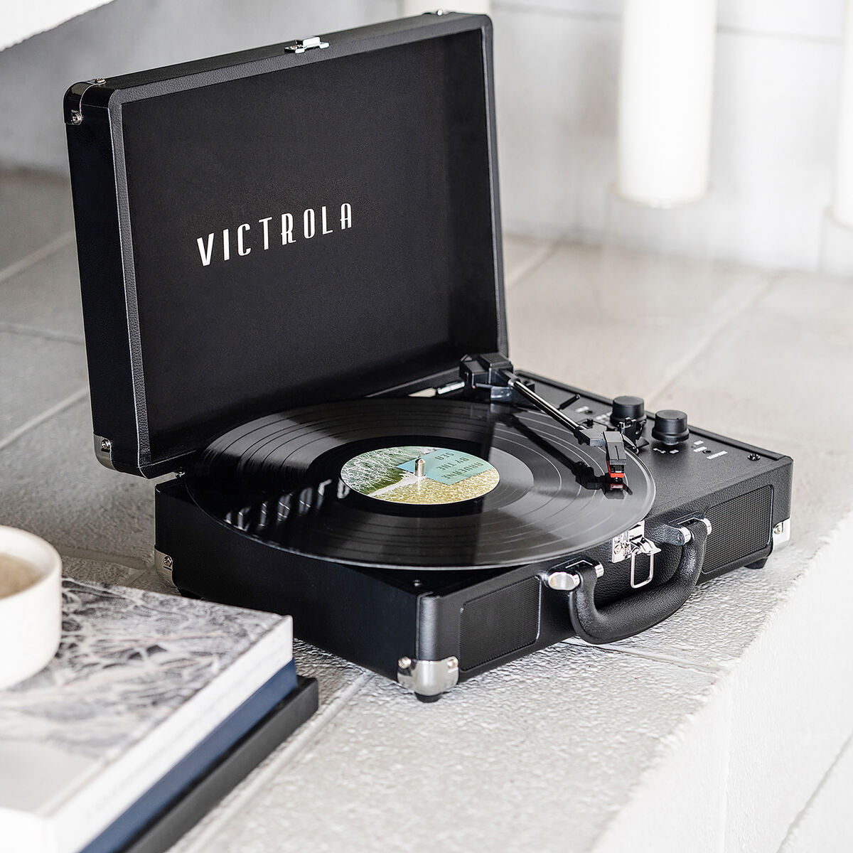 Bild von Record Player Victrola Journey Black