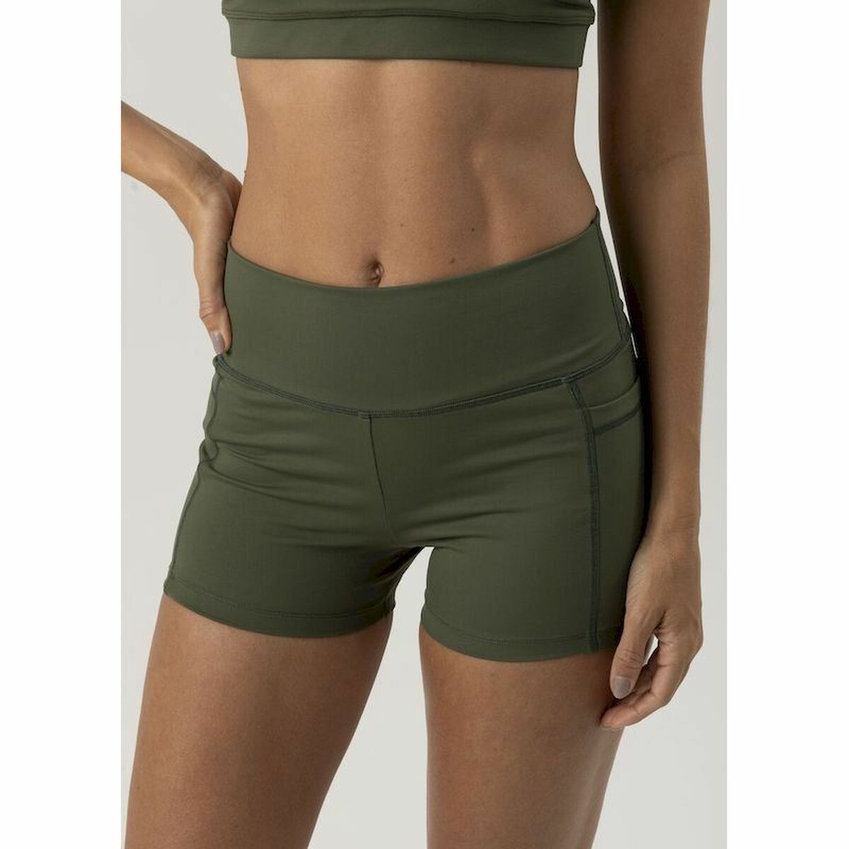 Image secondaire de Legging Court de Sport Ditchil Florest Olive