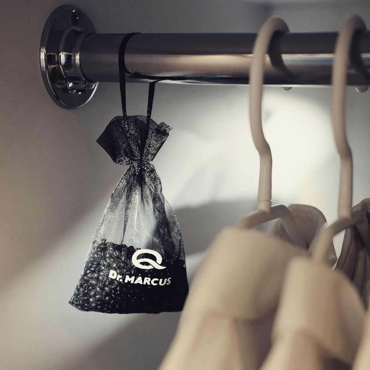 Auto luchtverfrisser Dr Marcus Fresh Bag black Geur Zakje