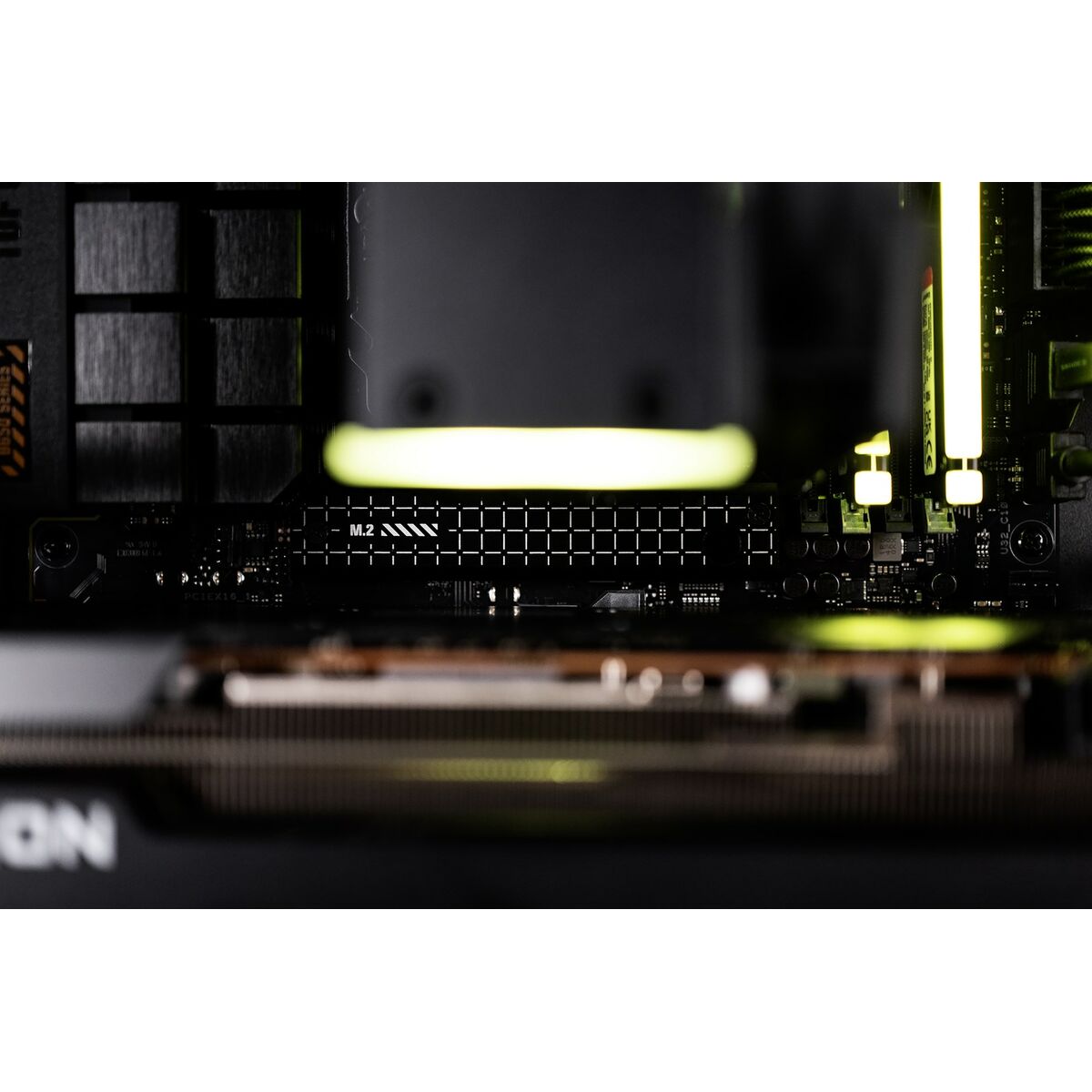 Afbeeldingen van Desktop PC Actina KOMACNGIP0210 AMD Ryzen 7 8700F 32 GB RAM 1 TB SSD AMD Radeon RX 7700 xt