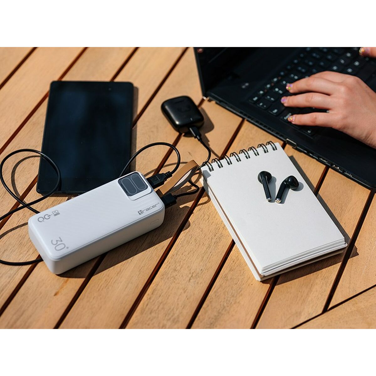 Afbeeldingen van Powerbank Tracer TRABAT47506