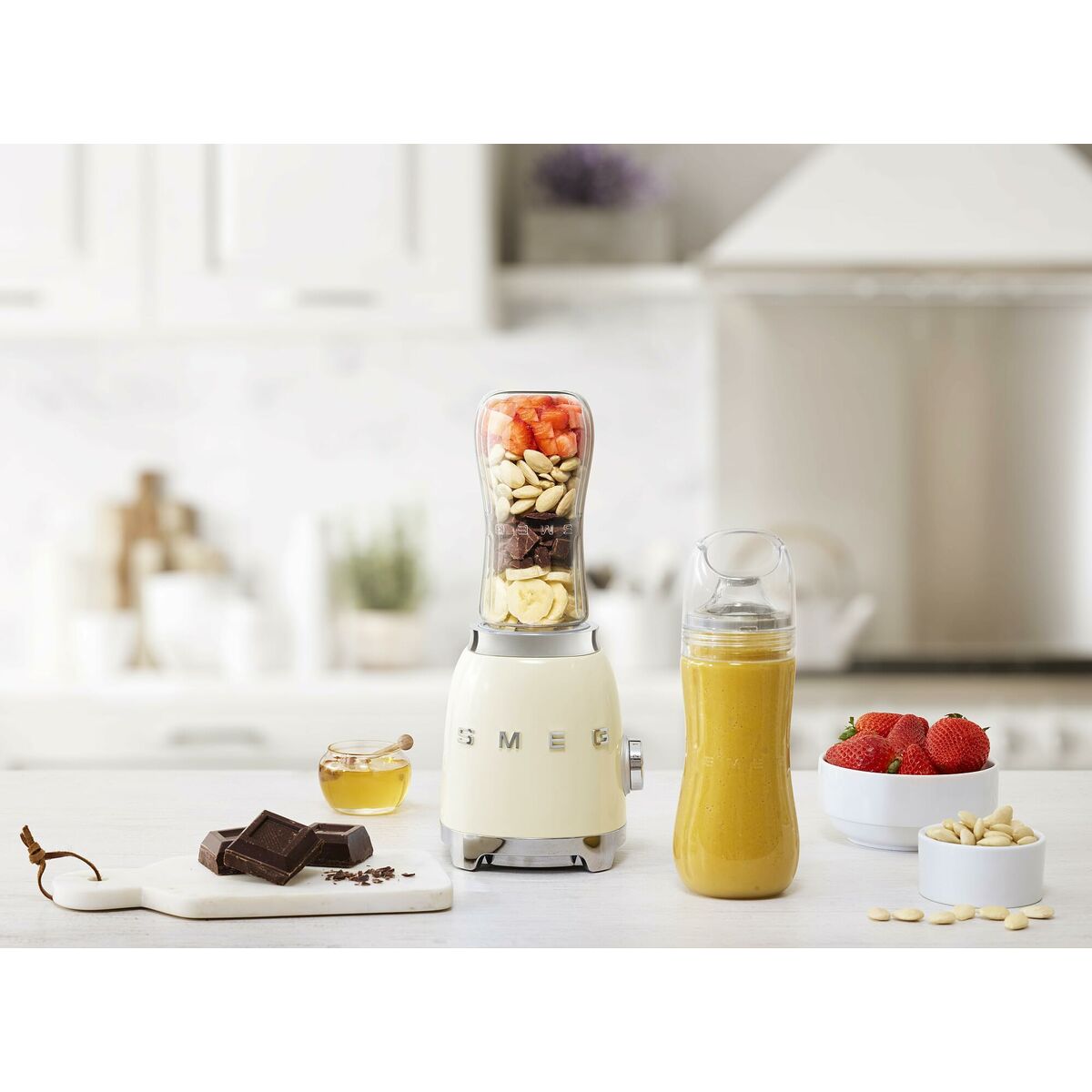 Mixer Smeg Crème 300 W 600 ml