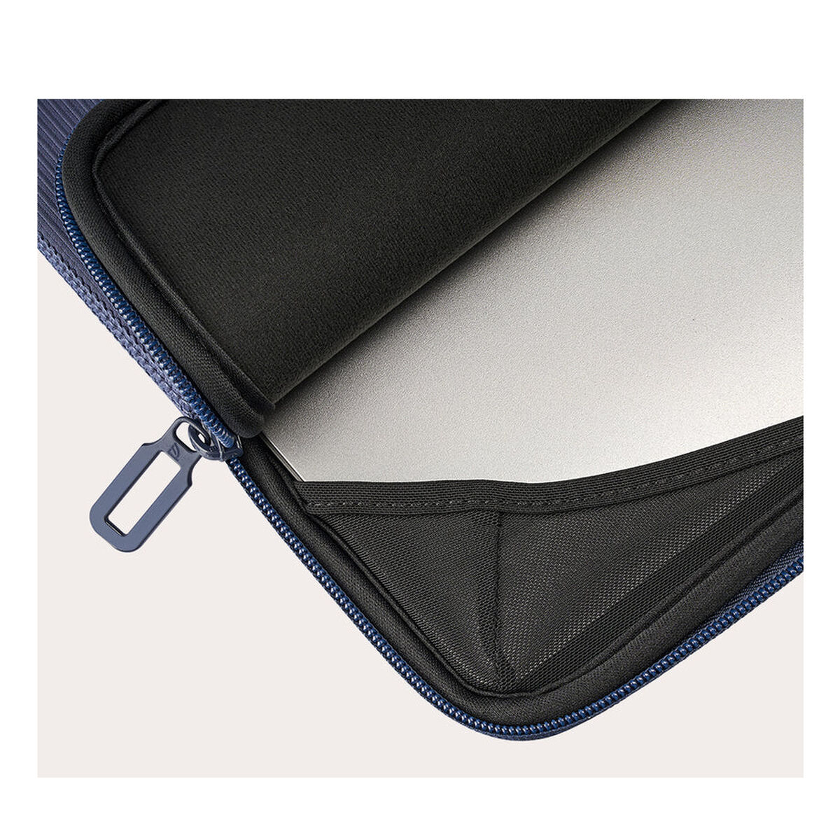 Picture of Laptop Case Tucano BFC21314-B