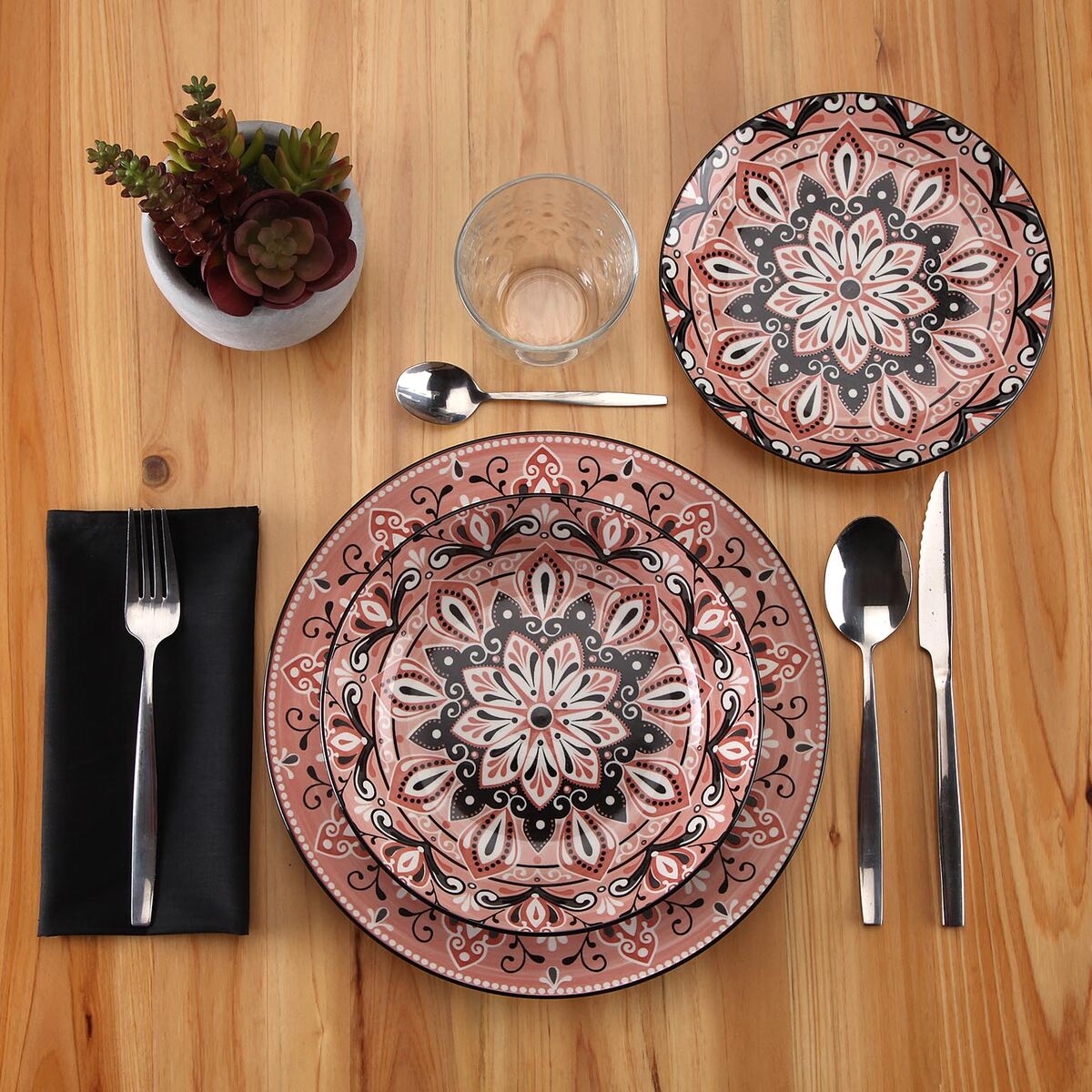 Image secondaire de Assiettes Versa Rose Porcelaine 18 Pièces