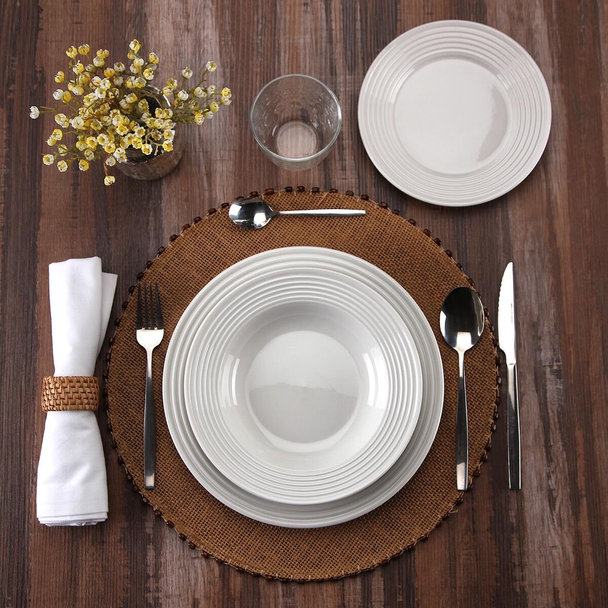 Image secondaire de Assiettes Versa Porcelaine 18 Pièces
