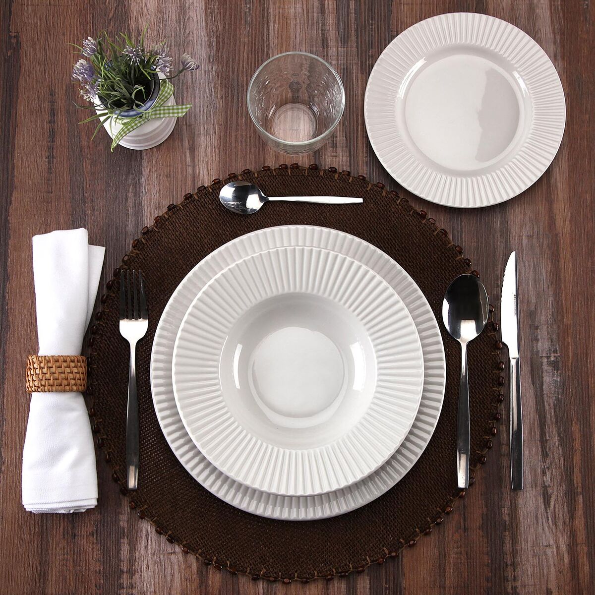 Image secondaire de Assiettes Versa Porcelaine 18 Pièces