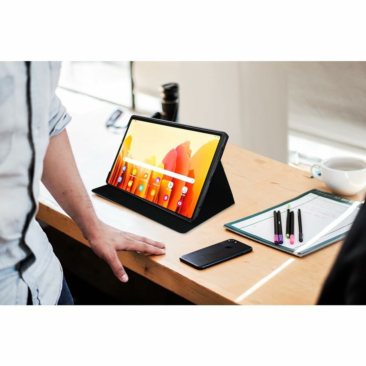 Afbeeldingen van Tablet cover Silver Electronics 112010340199
