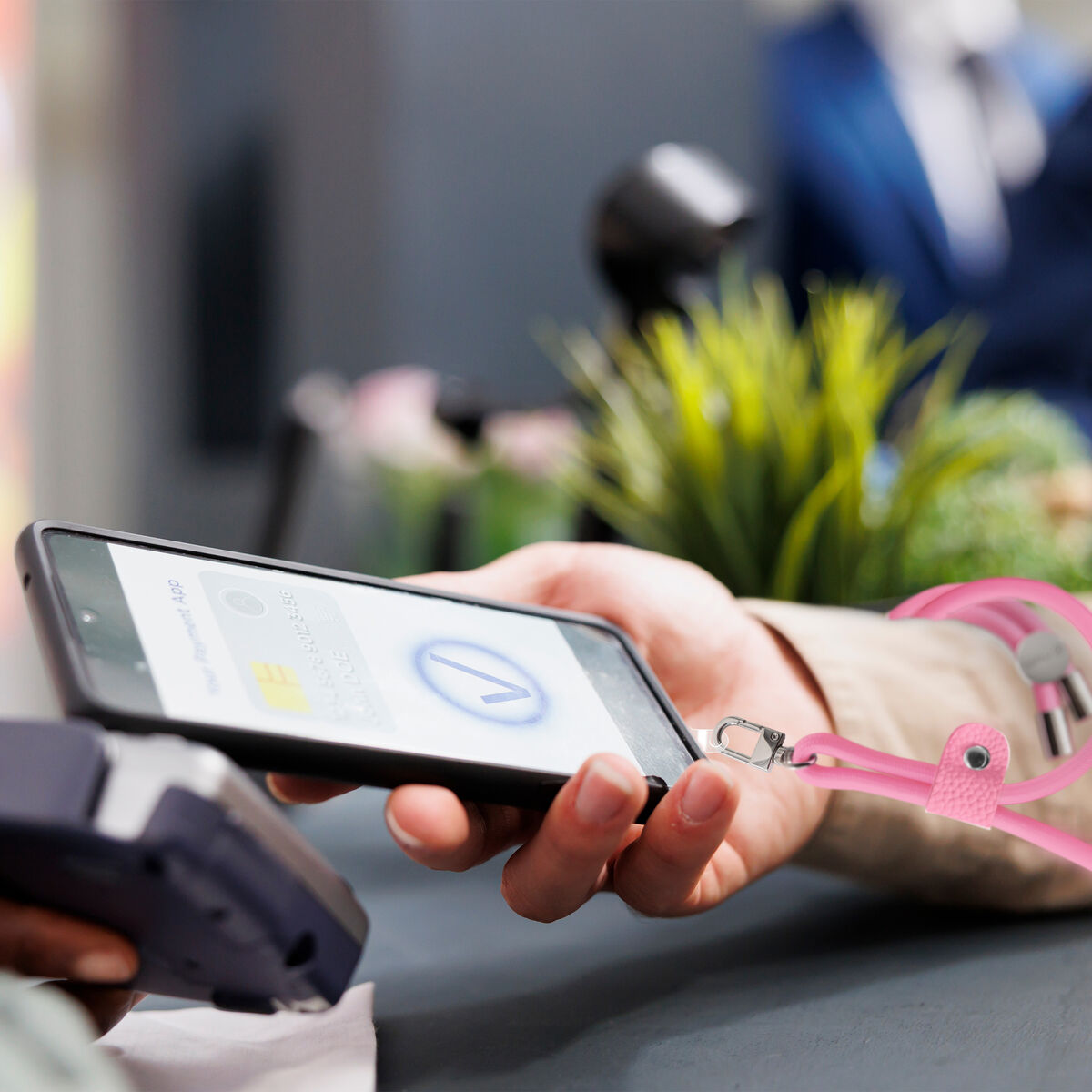 Kép Mobile Phone Lanyard Muvit for Change Pink