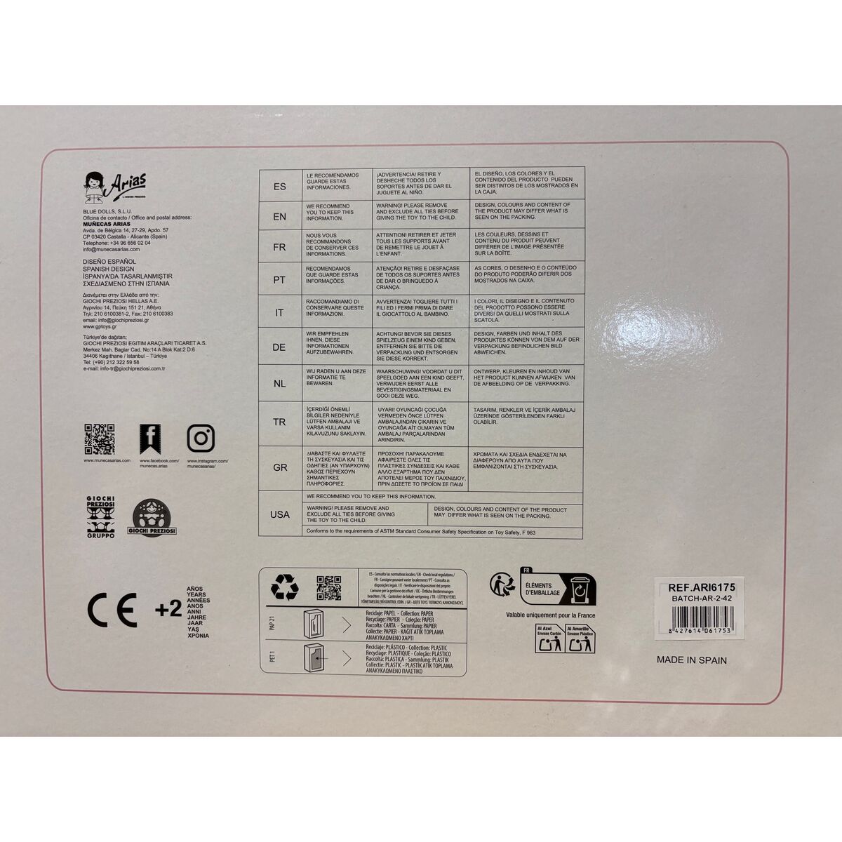 Doll’s clothes Arias