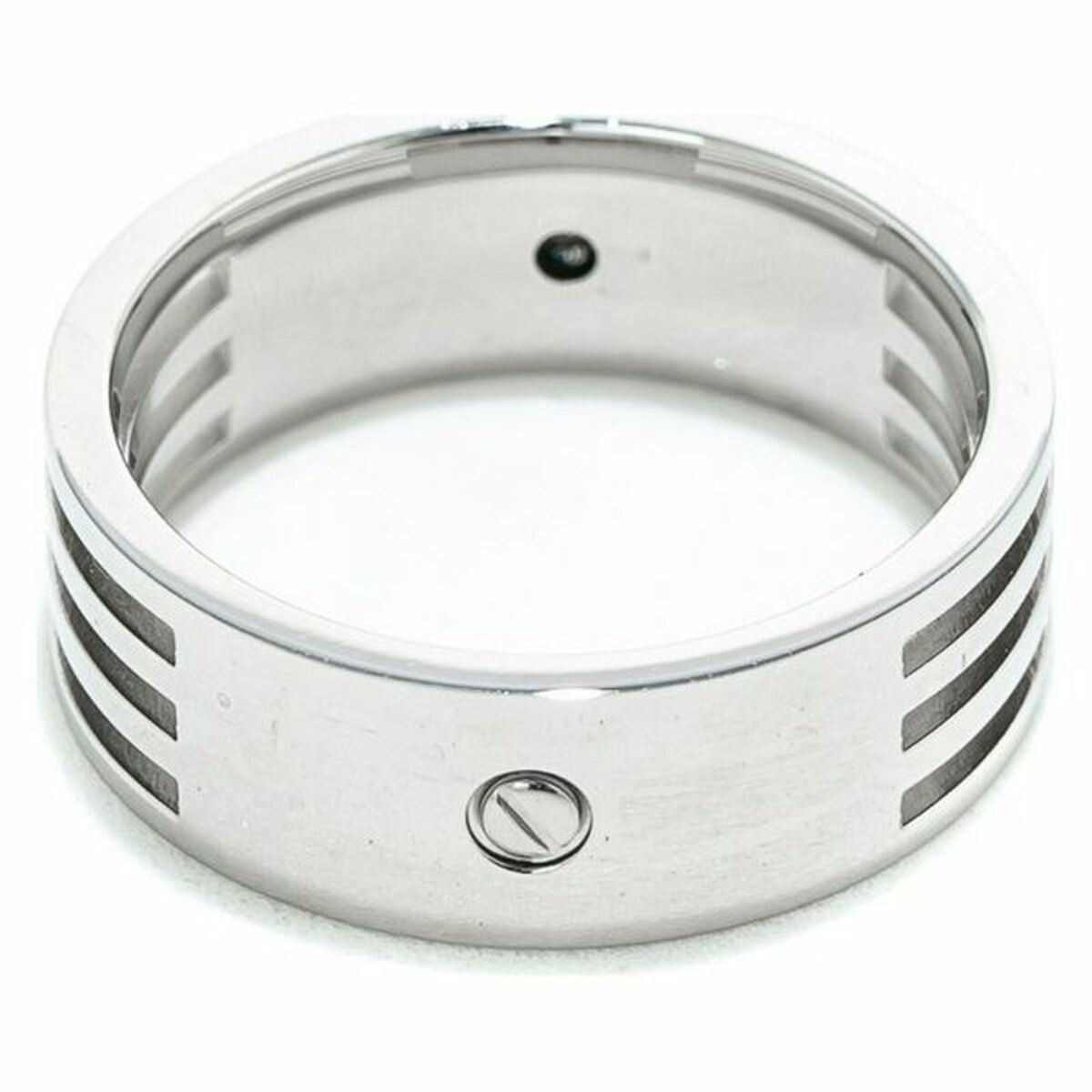Nous vons présentons Bague Femme Xenox X1481 et une vaste gamme de bagues, bracelets, boucles d'oreilles et pendentifs etc. à bon prix. Découvrez d'exclusifs et élégants articles de bijouterie et de bijouterie fantaisie pour tous les goûts. Inclut: Le coffret de la marque est inclusGenre: FemmeType: BagueCouleur: ArgentéMatériel: Acier