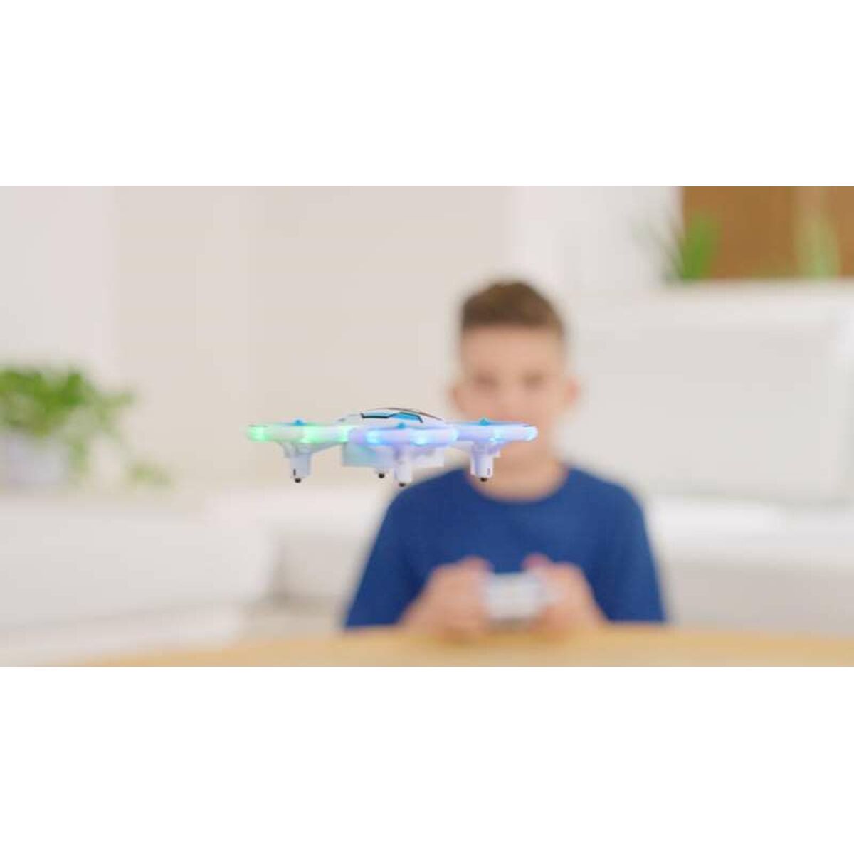 Afbeeldingen van Remote control drone Bizak