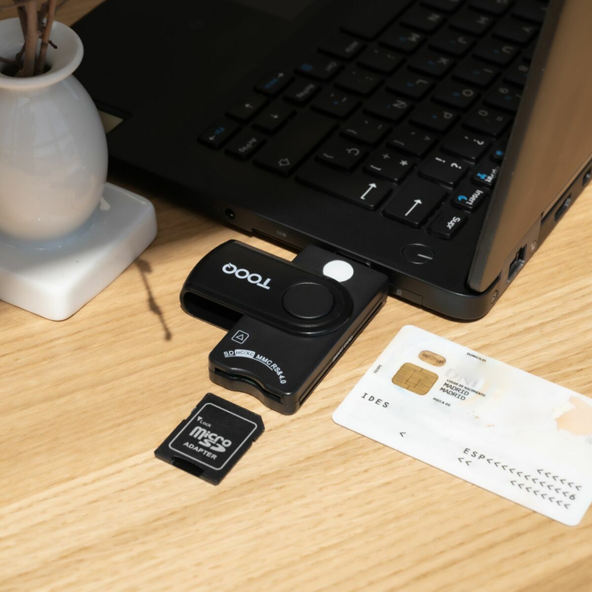 Afbeeldingen van Card Reader TooQ TQR-3012B