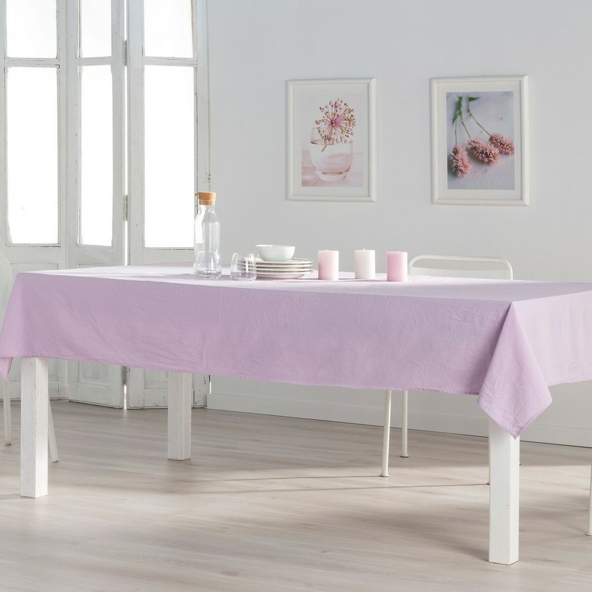 Si vous aimez prendre soin de chaque détail de votre maison et d'être à la dernière mode en matière de produits qui vous rendront la vie plus facile, achetez Nappe Naturals Lila au meilleur prix. Couleur: LilaCaractéristiques: Couleurs de haute qualité, résistance élevée au lavage.Composition: 25 % lin 75 % cotonInstructions de lavage: Température maximale de lavage 40 ºC. Laver et sécher immédiatement, ne pas laisser le linge humide ou à tremper à l'intérieur de la machine à laver.Laver avec des détergents moyens, neutres.Ne pas surcharger la machine à laverCe vêtement est fabriqué en fibres naturelles, il peut légèrement rétrécir à haute température.