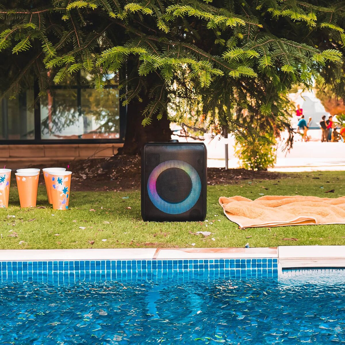 Dankzij de draagbare Bluetooth®-luidsprekers Woxter MONSTER Zwart