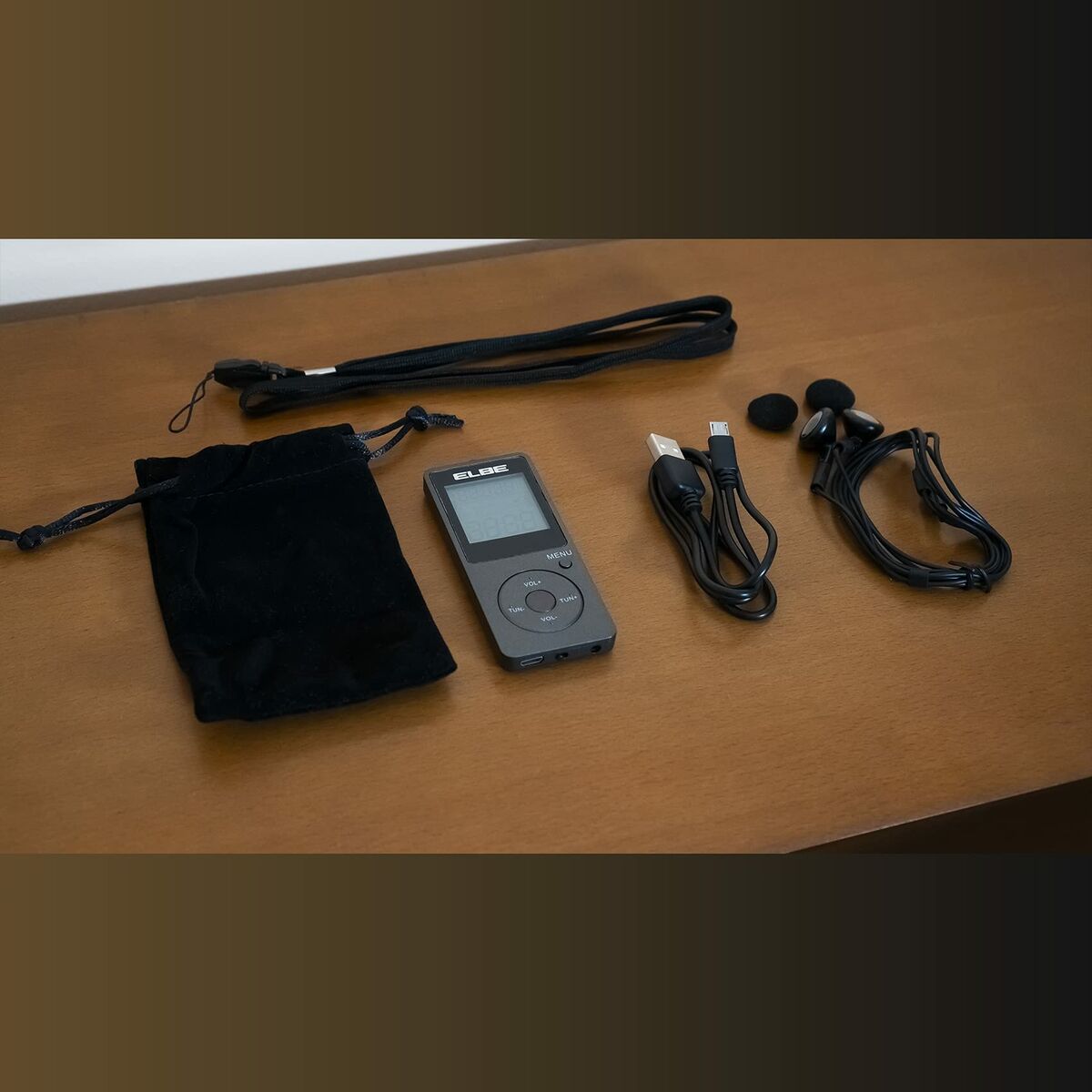 Picture of Portable Digital Radio ELBE RF95 Sporting AM/FM Dark grey