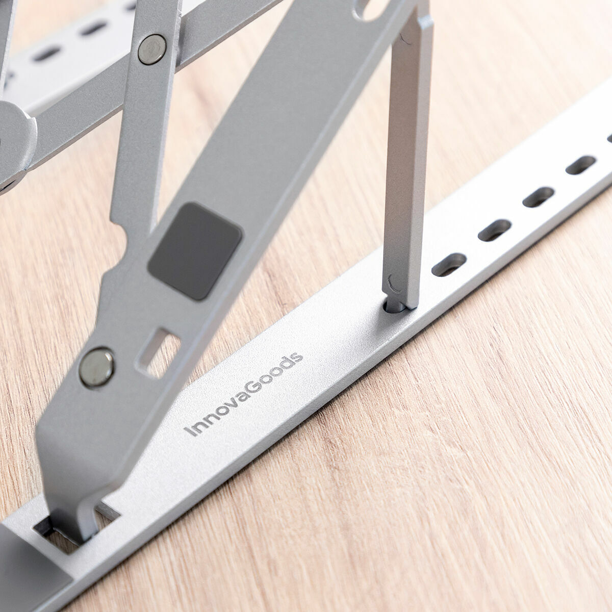 Picture of Folding and Adjustable Laptop Stand Flastan InnovaGoods Aluminium (Refurbished B)