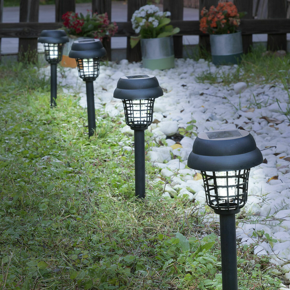Solarbetriebene Lampe für den Garten gegen Mücken InnovaGoods 4 Stück - Thumbnail 4