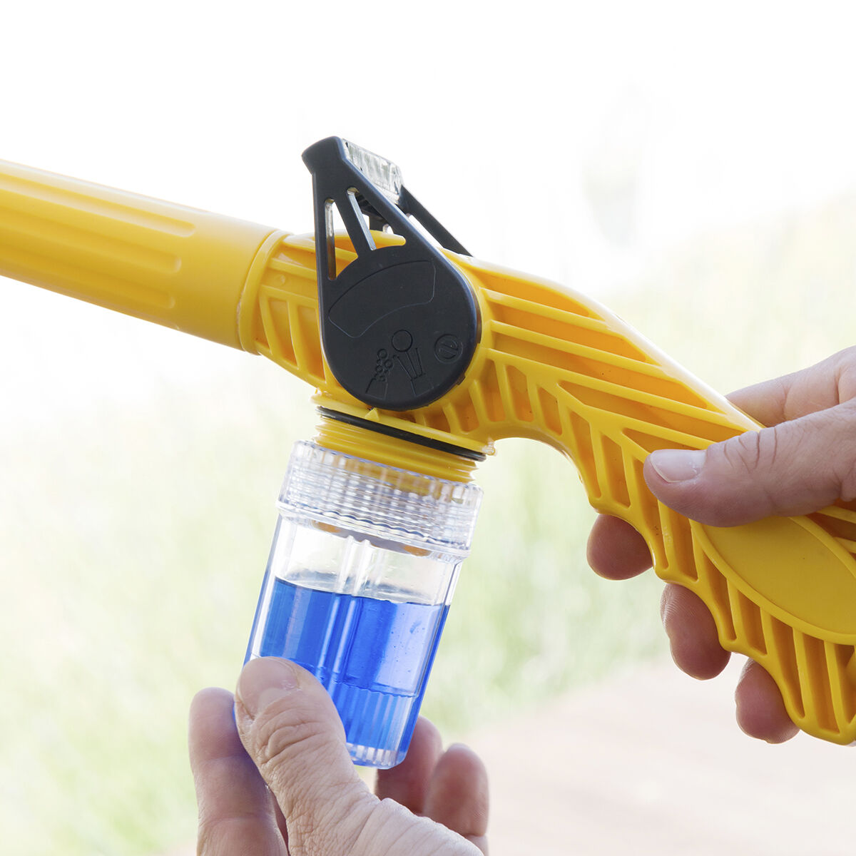 Pack 8-in-1-Hochdruck-Wasserspritze mit Tank und Ausziehbarer Gartenschlauch InnovaGoods - Thumbnail 8