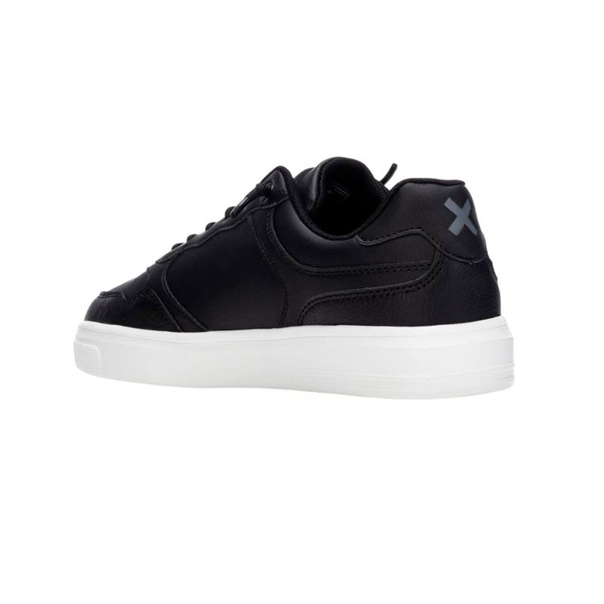 Sportschoenen voor heren XTI XTI Zwart