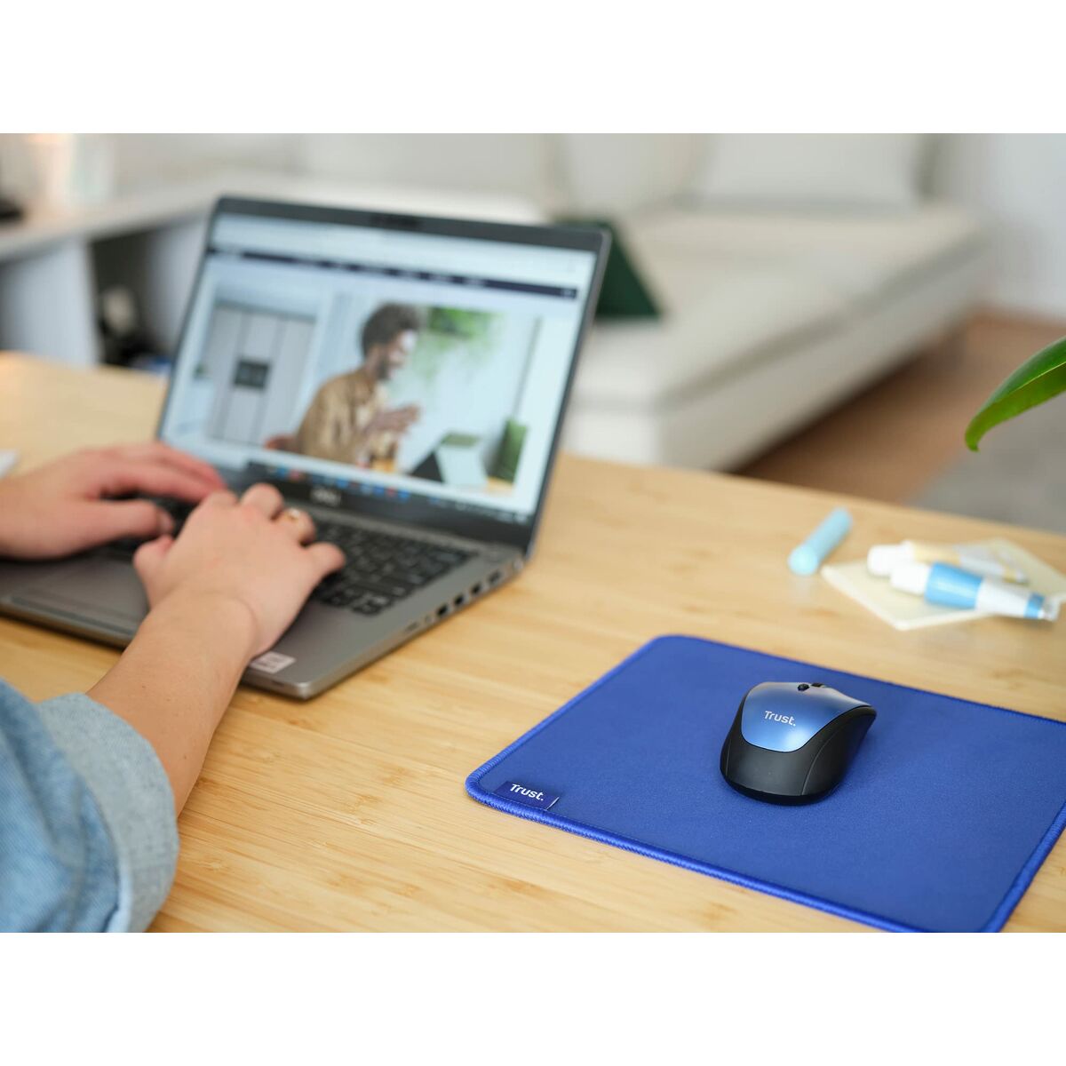 Afbeeldingen van Mouse Mat Trust 24744 Blue