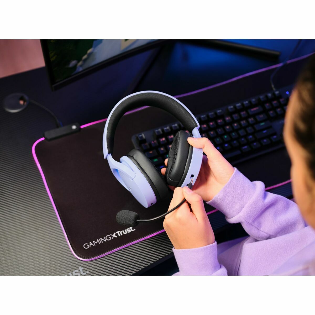 Picture of Gaming Headset with Microphone Trust GXT 491 Black Purple