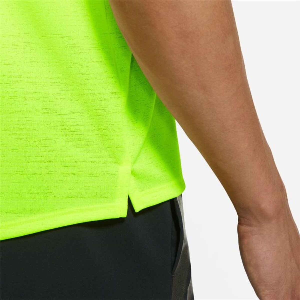 Mens Short Sleeve T-Shirt Nike CU5992-702 Yellow